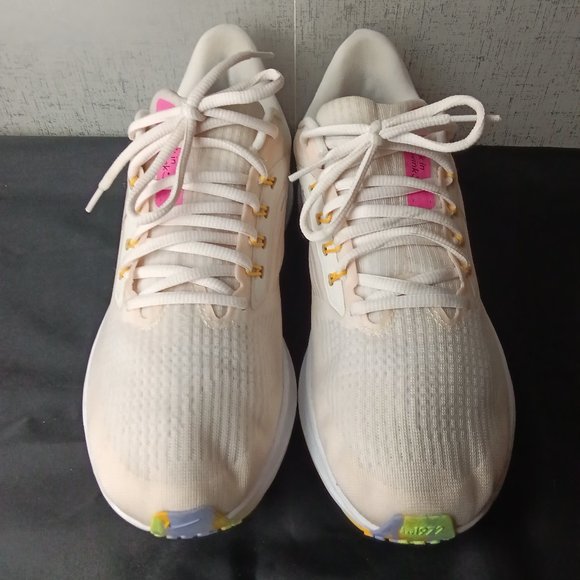 Nike Air Zoom Pegasus 39 Light Soft Pink Women's Shoes - Picture 2 of 11